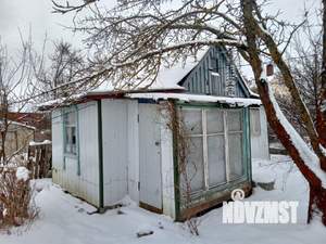 Дом 15м&sup2;, 2-этажный, участок 6 сот.  