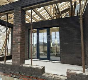 Дом 180м&sup2;, 1-этажный, участок 10 сот.  