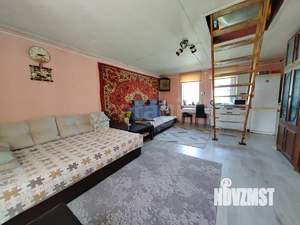 Дом 32м², 2-этажный, участок 6 сот.  