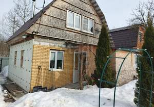 Дом 70м&sup2;, 2-этажный, участок 6 сот.  