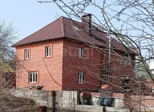 Дом 195м², 3-этажный, участок 4 сот.  