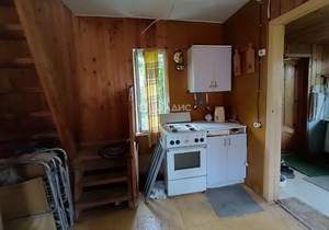 Дом 40м&sup2;, 2-этажный, участок 10 сот.  