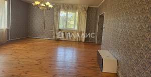 Дом 440м², 3-этажный, участок 7 сот.  