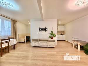 Дом 130м&sup2;, 2-этажный, участок 6 сот.  