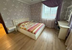 Дом 216м², 3-этажный, участок 273 сот.  