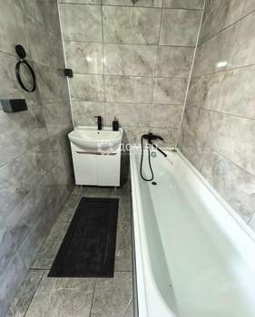 Дом 82м&sup2;, 2-этажный, участок 9 сот.  