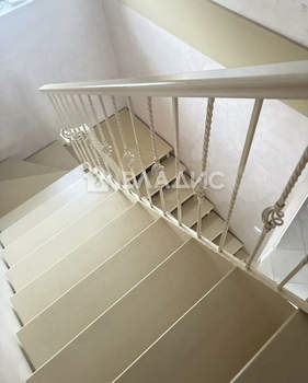 Дом 130м&sup2;, 2-этажный, участок 9 сот.  