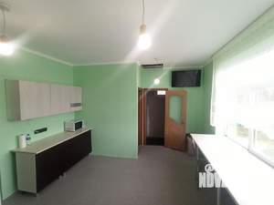 Дом 80м&sup2;, 3-этажный, участок 18 сот.  