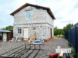 Дом 120м², 2-этажный, участок 10 сот.  
