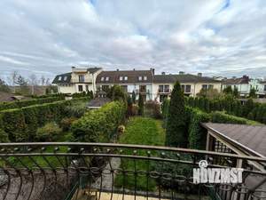 Дом 225м², 3-этажный, участок 2 сот.  