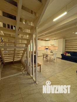 Дом 176м&sup2;, 2-этажный, участок 13 сот.  