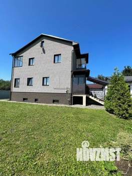 Коттедж 224м&sup2;, 3-этажный, участок 8 сот.  