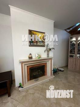 Дом 200м&sup2;, 2-этажный, участок 21 сот.  