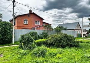 Дом 250м², 3-этажный, участок 15 сот.  