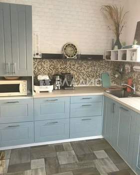 Дом 220м&sup2;, 2-этажный, участок 9 сот.  