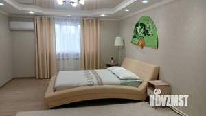 1-к квартира, посуточно, 60м2, 3/3 этаж