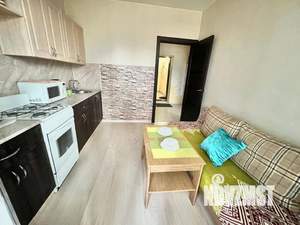 1-к квартира, посуточно, 43м2, 3/10 этаж