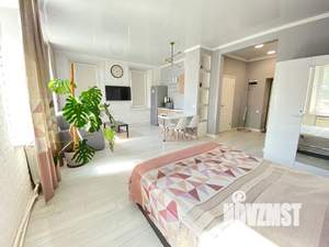 Студия квартира, посуточно, 40м2, 2/2 этаж