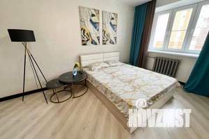 1-к квартира, посуточно, 42м2, 2/10 этаж