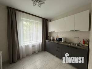 1-к квартира, посуточно, 35м2, 1/9 этаж