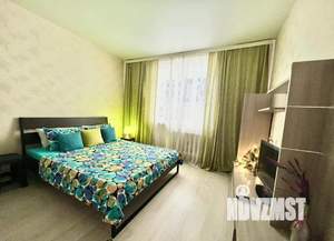 1-к квартира, посуточно, 43м2, 3/10 этаж