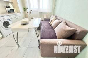 1-к квартира, посуточно, 56м2, 8/14 этаж