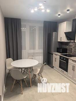 1-к квартира, посуточно, 44м2, 1/3 этаж