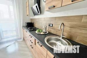 1-к квартира, посуточно, 42м2, 2/10 этаж