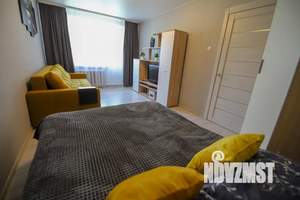 1-к квартира, посуточно, 35м2, 1/9 этаж