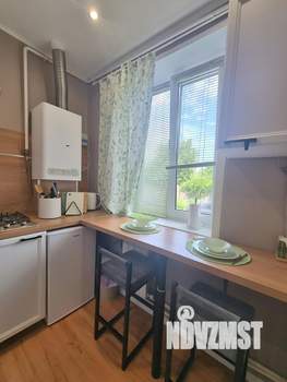 1-к квартира, посуточно, 32м2, 1/2 этаж