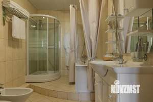 3-к квартира, посуточно, 82м2, 1/1 этаж