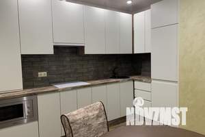 1-к квартира, посуточно, 38м2, 9/10 этаж