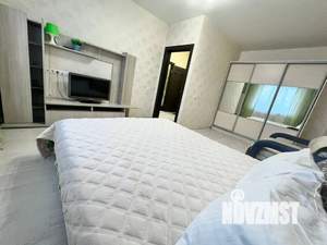 1-к квартира, посуточно, 40м2, 3/10 этаж