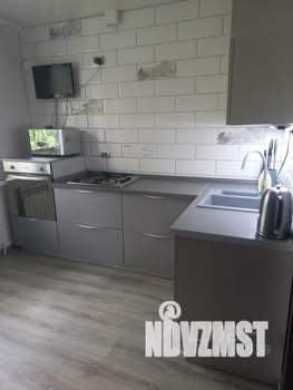 1-к квартира, посуточно, 40м2, 5/5 этаж