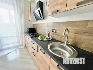 1-к квартира, посуточно, 42м2, 3/10 этаж