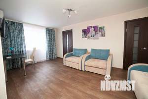 2-к квартира, посуточно, 50м2, 1/1 этаж