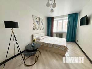 1-к квартира, посуточно, 42м2, 3/10 этаж