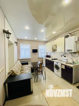 1-к квартира, посуточно, 38м2, 1/2 этаж