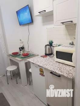 Студия квартира, посуточно, 13м2, 1/5 этаж