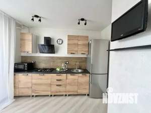 1-к квартира, посуточно, 44м2, 1/1 этаж