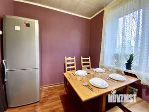 1-к квартира, посуточно, 40м2, 9/9 этаж