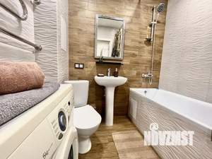 1-к квартира, посуточно, 44м2, 2/10 этаж