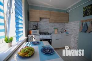 1-к квартира, посуточно, 35м2, 1/9 этаж