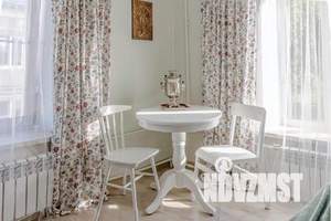 2-к квартира, посуточно, 45м2, 1/2 этаж