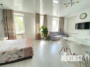 Студия квартира, посуточно, 40м2, 2/2 этаж