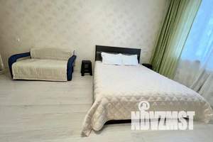 1-к квартира, посуточно, 43м2, 3/10 этаж