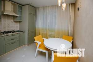 1-к квартира, посуточно, 40м2, 3/10 этаж