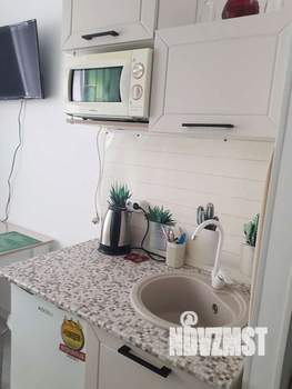 Студия квартира, посуточно, 13м2, 1/5 этаж