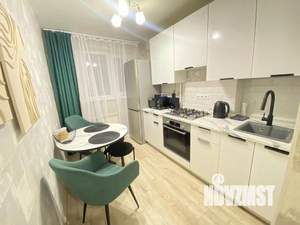 2-к квартира, посуточно, 55м2, 1/1 этаж
