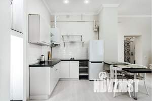 1-к квартира, посуточно, 44м2, 1/2 этаж
